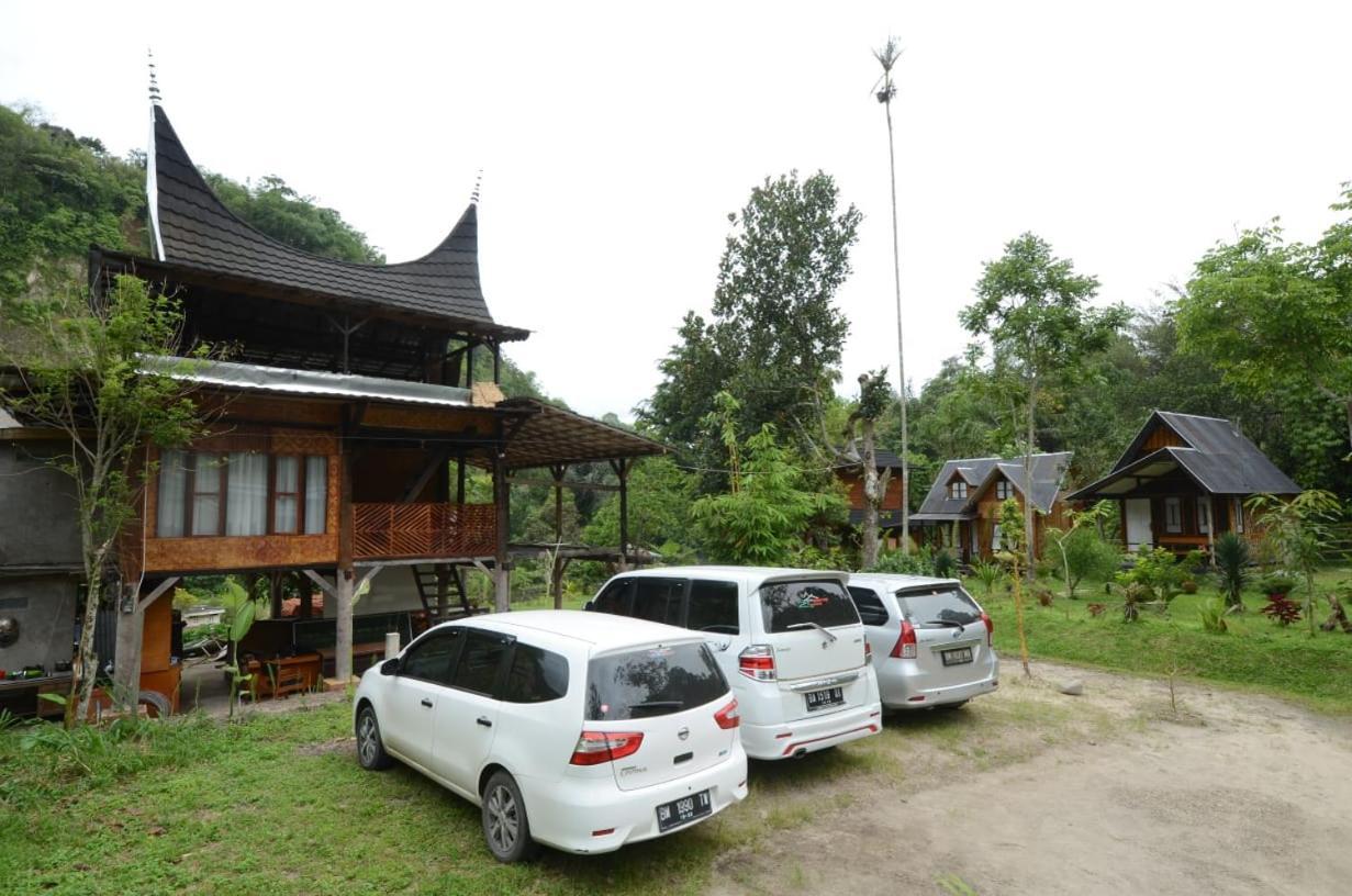 Canyon Jungle Stay Bukittinggi Exterior foto