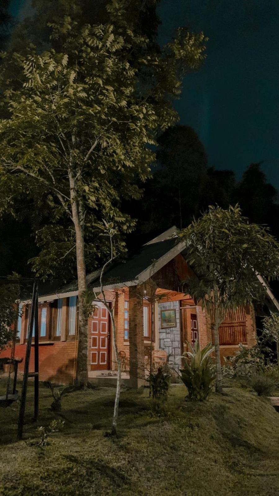 Canyon Jungle Stay Bukittinggi Habitación foto